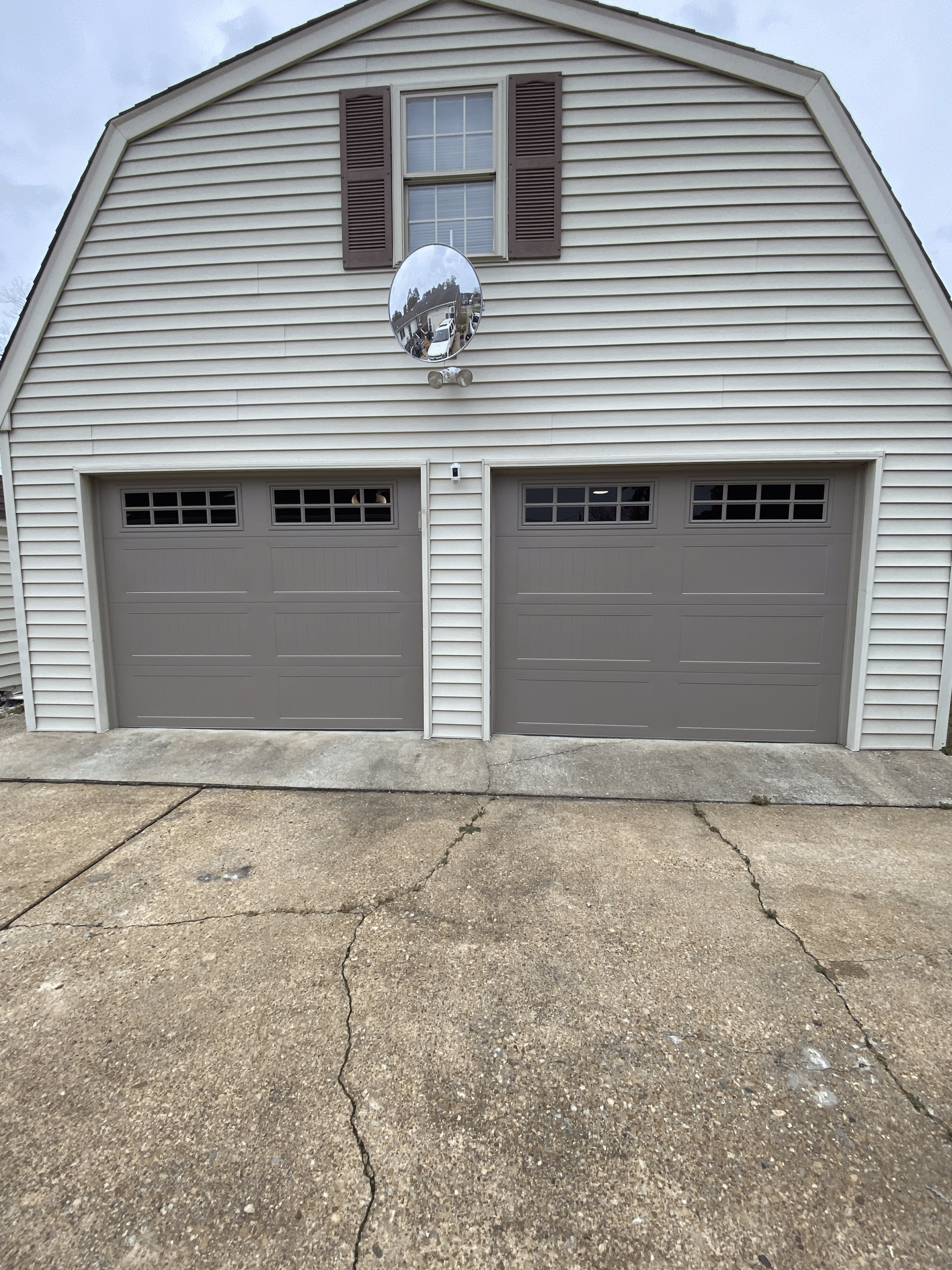 Wallen Garage Door Service - Garage Door Residential - 1